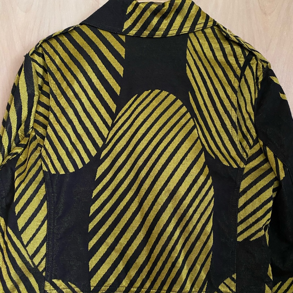 Jacket - Picture 5 of 5